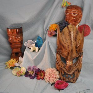 mixed lot of 12 fabric "silk" flower hair clips barrettes tiki luau wahine (L27)